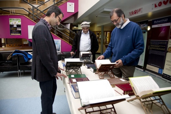 بالصور...معرض لترجمات معاني القرآن في لندن