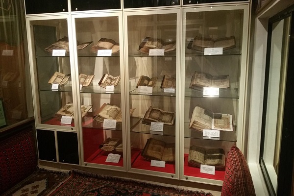 Rare Centuries-Old Quran Copies on Display in Singapore Mosque