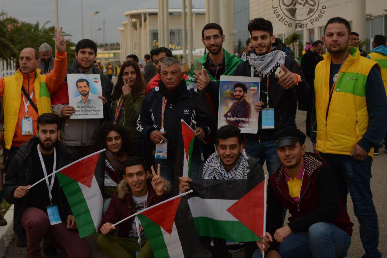 Le drapeau palestinien au Grand festival mondial des étudiants en Russie