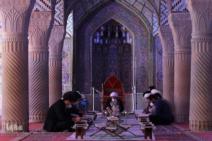 Shiraz's iconic Nasir al-Mulk Mosque hosting a Quranic circle in Ramadan 2022