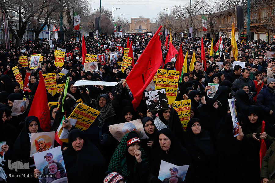 بررسی «قیام عمومی تشییع شهید سلیمانی»
