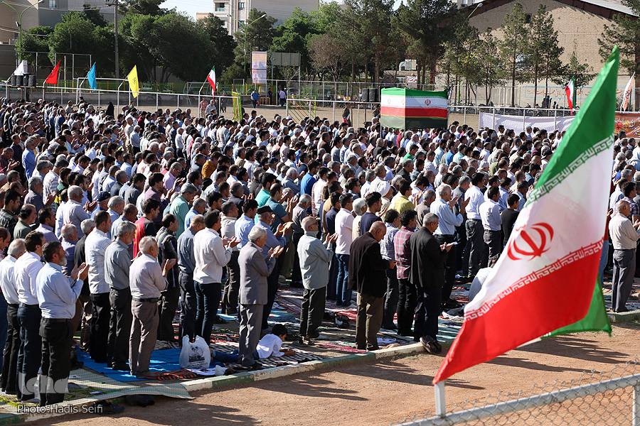 نماز عید سعید فطر در شاهین شهر