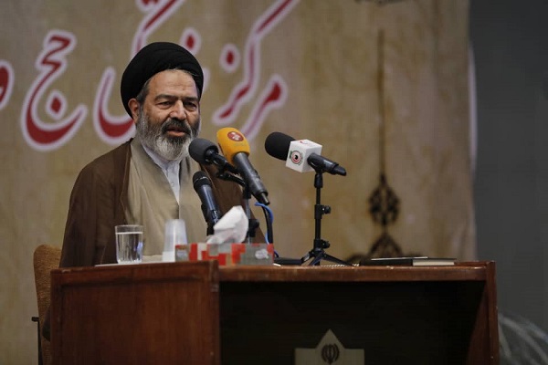 ضرورت تلاش پزشکان برای حفظ آرامش و رفع شبهات پزشکی حجاج