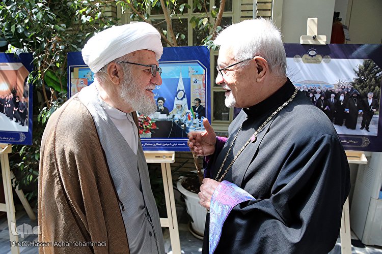 آیت‌الله محمدعلی تسخیری؛ زبان گویای اسلام و تشیع