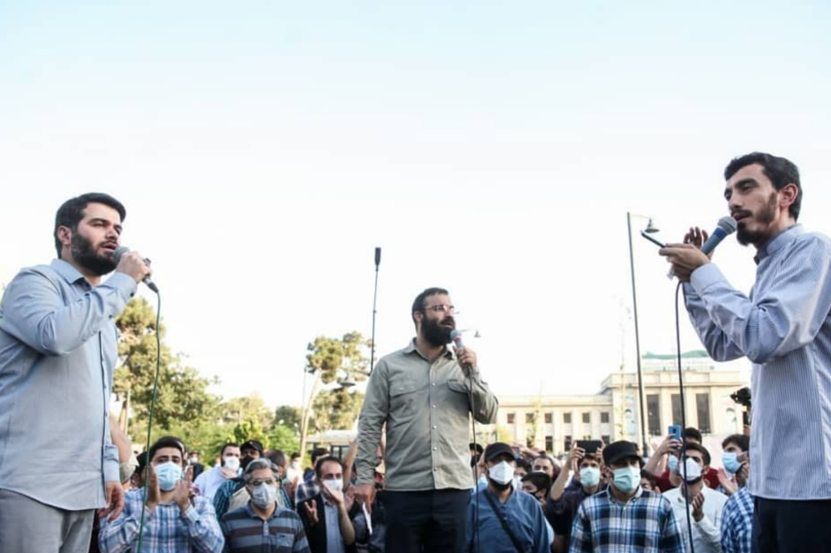 میثم مطیعی جشن‌های دهه ولایت را لغو  کرد و راهی خوزستان شد