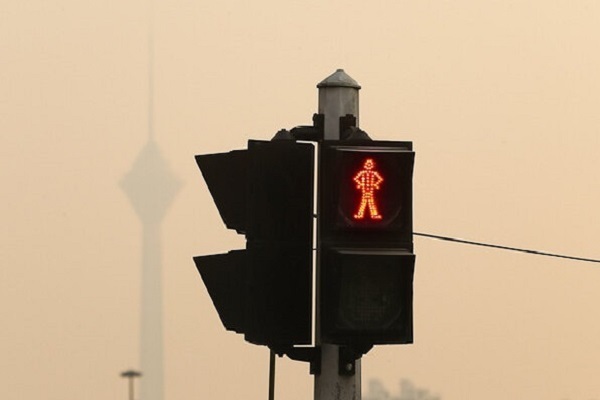 آلودگی هوای تهران کارمندان را دورکار کرد