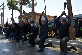 حسینیه ایران؛ آیین سنتی «زانو ‌زدن» در سمنان
