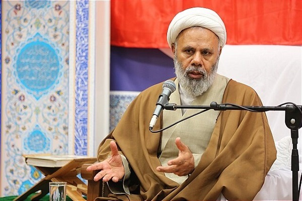 انس با قرآن برکت دنیوی و اخروی دارد/ خاطره خرمشاهی از آخرین روز ترجمه قرآن