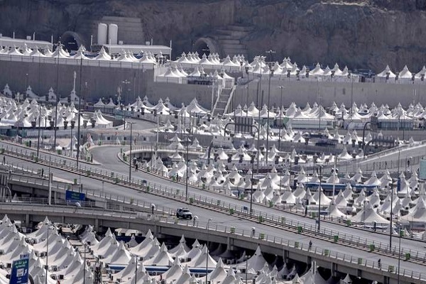 زائران راهی سرزمین منا شدند + فیلم