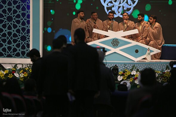 فیلم | بخش اول اجرای مدیحه‌سرایان چهل‌ و ششمین مسابقات سراسری قرآن
