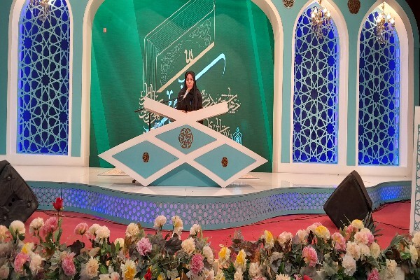 لیلا محمدی، شرکت کننده بخش دعا خوانی