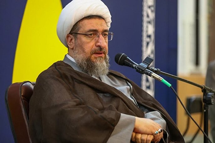 اعتکاف فرصتی برای خودسازی و خودشناسی است