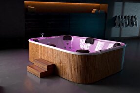 جکوزی ایرانی یا خارجی؟ کدام گزینه بهتر است؟