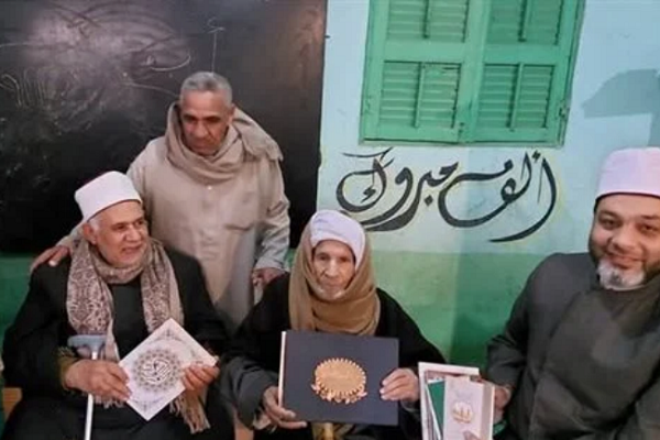 پیشکسوتان قرآنی مکتبخانه‌های مصر تکریم شدند