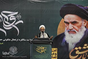 امام خمینی(ره) حاکمیت خدا را مستقر کرد