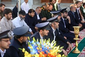 فیلم | خطبه‌خوانی صبحگاهی خادمان حرم بانوی کرامت با حضور نیروهای مسلح