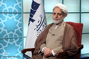 فقه ما به دلیل برخی دوباره کاری‌ها خوب جلو نمی‌رود