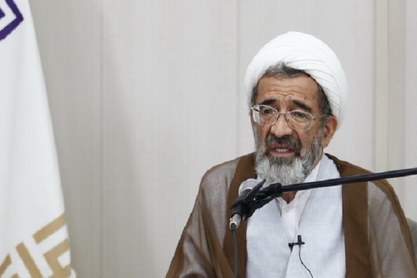 راه‌های ارتباط با مردم را از شیخ حائری یزدی بیاموزیم