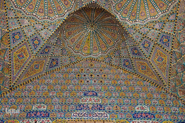 افراشته فیروزه‌ای؛ مسجد مشیر شیراز‎‎