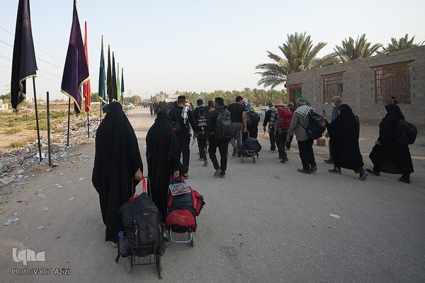 پیاده روی اربعین حسینی در منطقه طریق العلما و زرگه نجف به کربلا