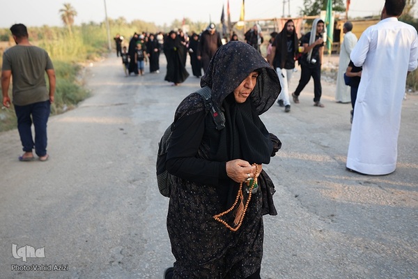 پیاده روی اربعین حسینی در منطقه طریق العلما و زرگه نجف به کربلا
