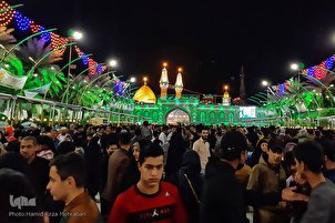 Le sanctuaire de l'imam Hussein (as) aux fêtes de Cha'ban