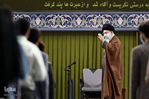 L’imam Khamenei reçoit des étudiants iraniens