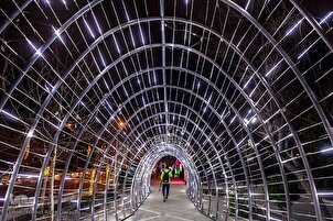 Les rues de Téhéran décorées de lumières pour marquer les fêtes de cha’ban