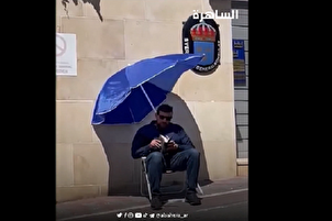 Lecture du Coran devant le consulat suédois à Al-Qods