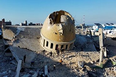 Kumandang Azan di atas Reruntuhan Masjid di Gaza