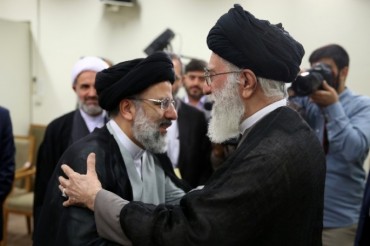 Iran:l’Hojjatoleslam Raisi e’ il nuovo gestore del mausoleo dell’Imam Reza(A)