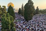 Mescid-i Aksa’da Cuma namazına 40 bin kişi katıldı
